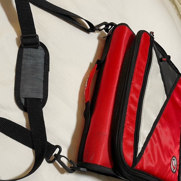 Binder and laptop holder with crossbody/shoulder strap - Picture 6 of 10